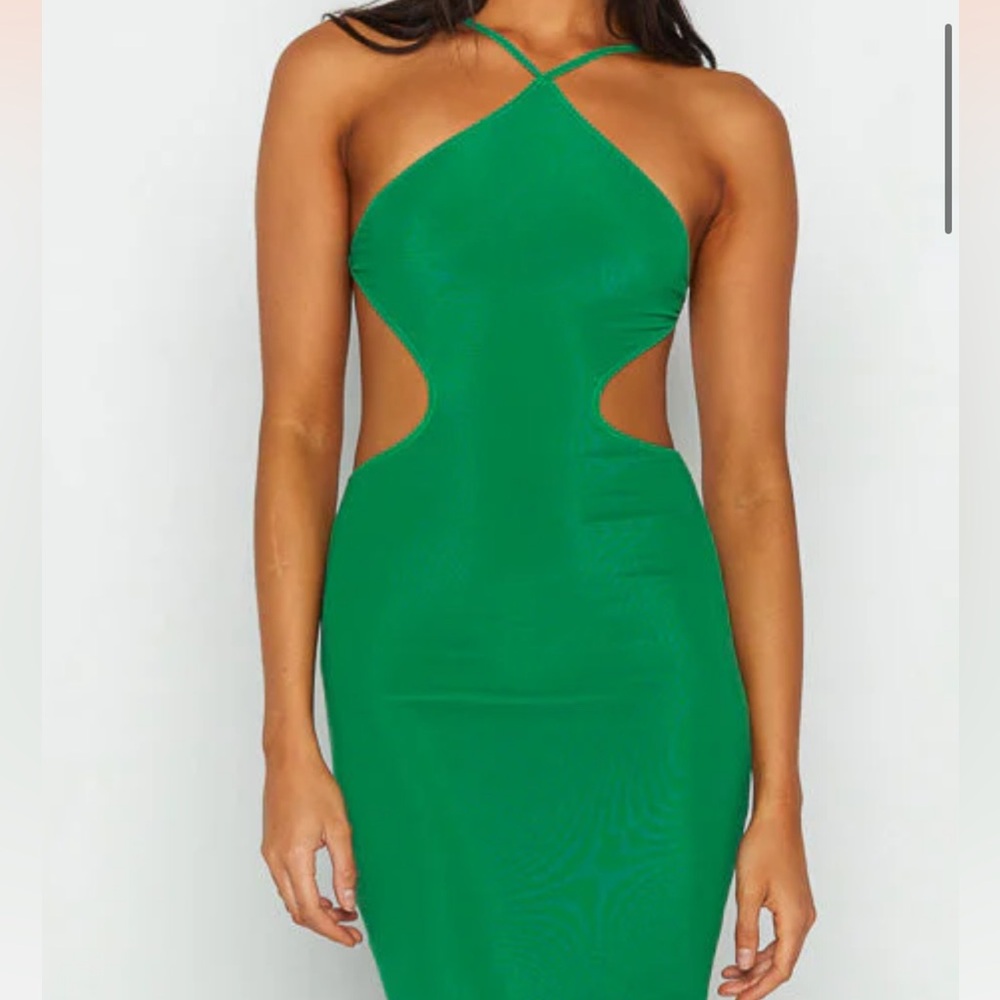 DO NOT BUY! ISO ISO ISO BEGGINING BOUTIQUE GREEN CUT OUT DRESS.